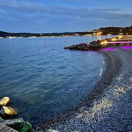 Appartamento Via Antica Паденге-суль-Гарда Экстерьер фото