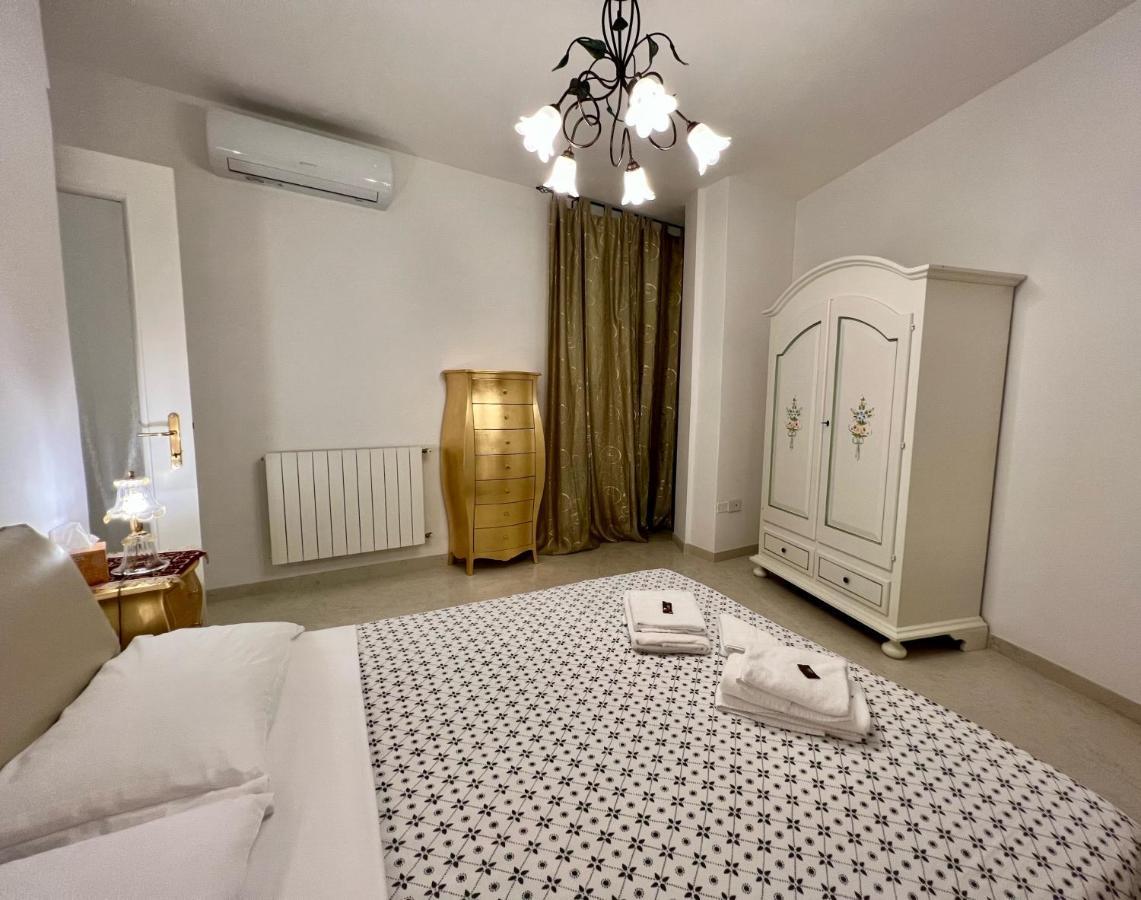 Appartamento Via Antica Паденге-суль-Гарда Экстерьер фото